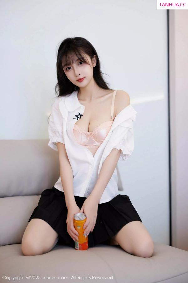   [XiuRen]高清写真图 2025.03.25 No.10067 樱桃小阑子 西安旅拍第14张图片